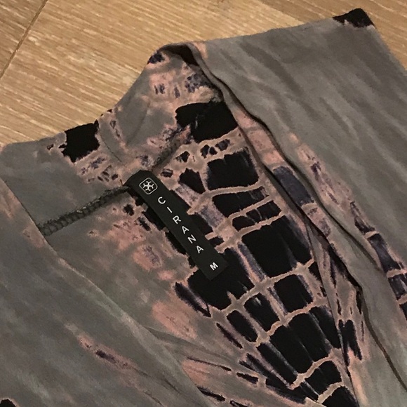 Cirana Tie Dye Stripe Shift Dress - Picture 5 of 8